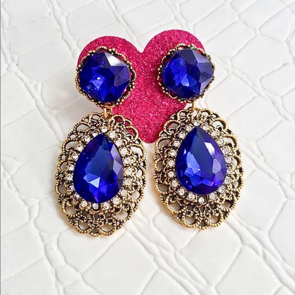 Jewelry - Vintage Inspired Deep Blue Earrings